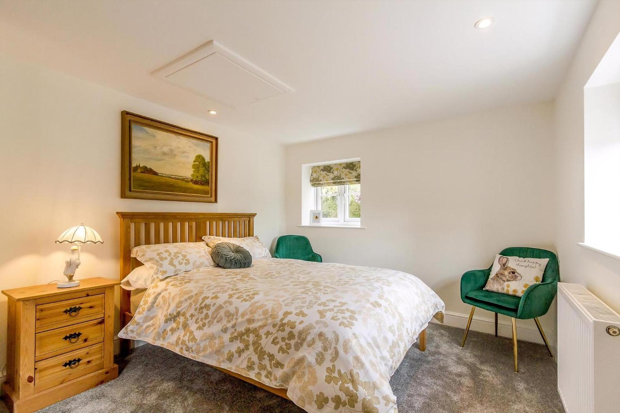 Cottage In Norfolk Sleeps 23 - Private Pool, Fishing Lake, Hot Tub Ref 99008Sc Hockham Exterior photo